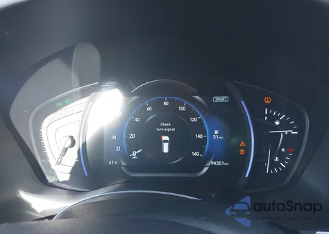 2019 Hyundai Santa Fe Ultimate z USA, uszkodzony, nr VIN 5NMS53AD2KH056716